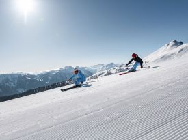 Skifahren und Snowboarden im Winterurlaub Skifahren und Snowboarden im Winterurlaub